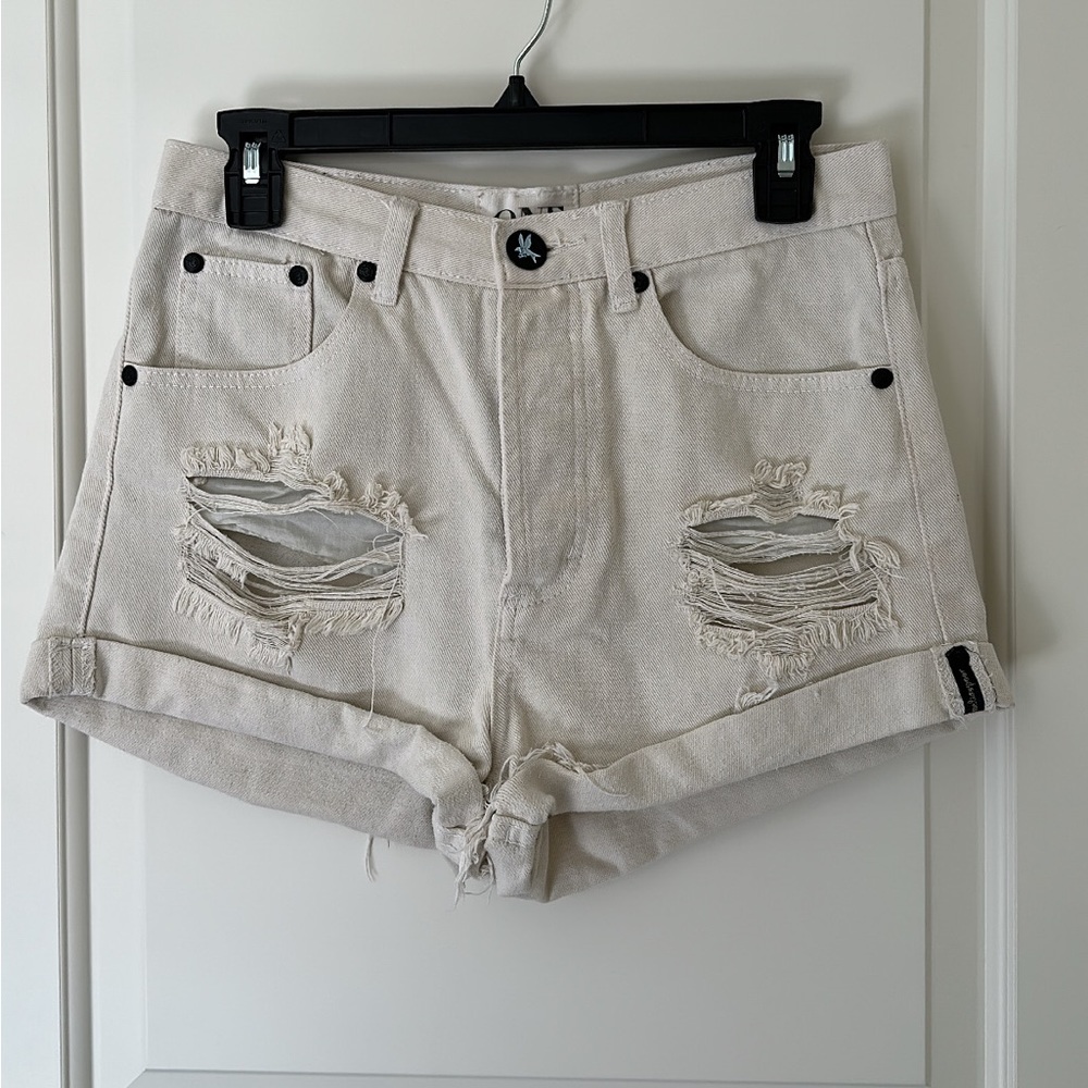 one teaspoon off white/beige shorts
